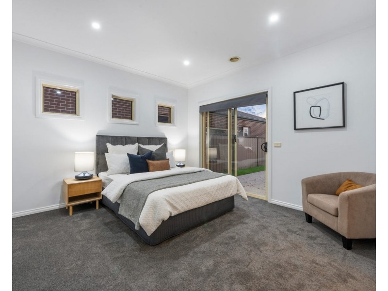 1 Waterside Drive, Burnside Heights VIC 3023