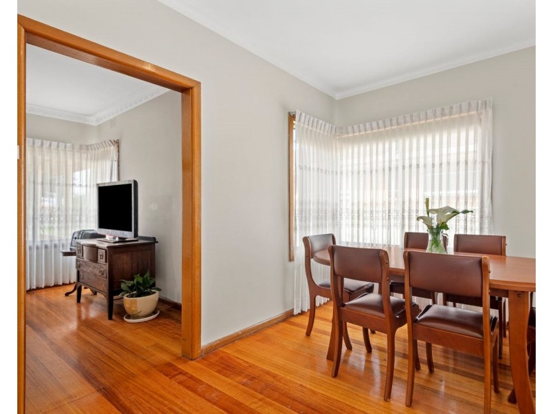 3 Lois Street, St Albans VIC 3021