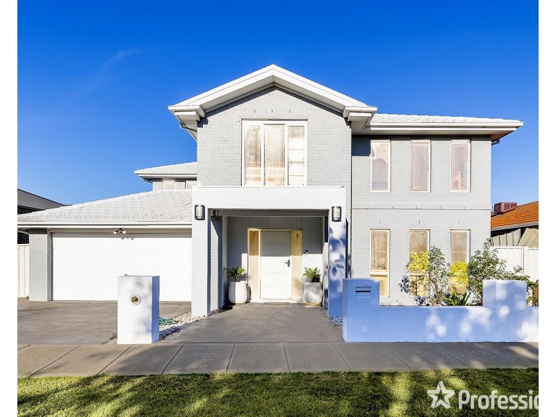 26 Narooma Avenue, Burnside VIC 3023