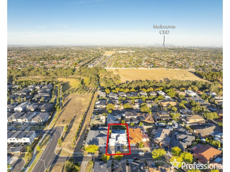 26 Narooma Avenue, Burnside VIC 3023