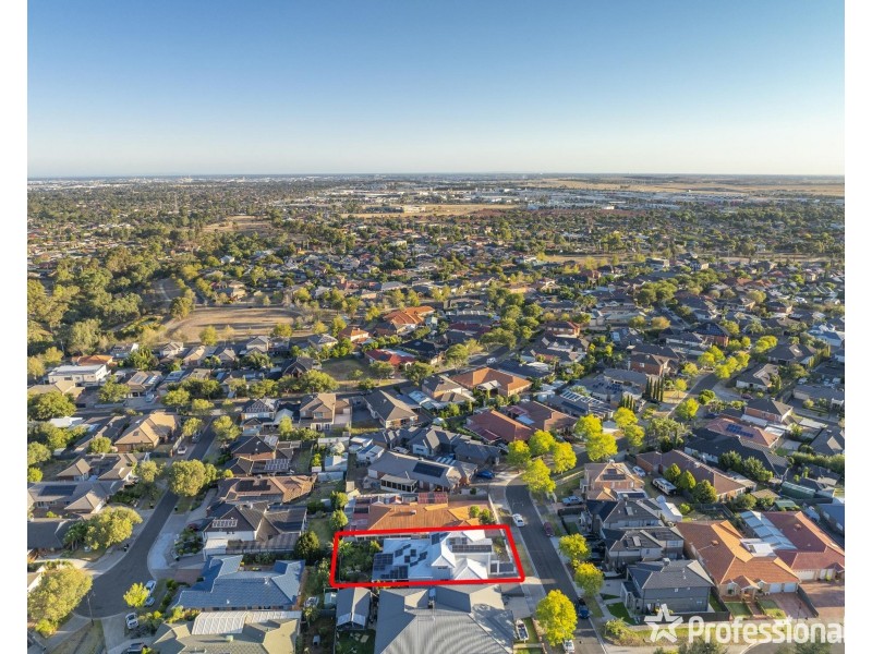 26 Narooma Avenue, Burnside VIC 3023