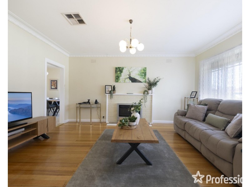 26 Rhodes Street, St Albans VIC 3021