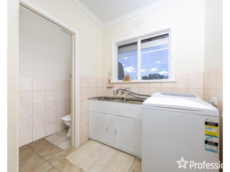 26 Rhodes Street, St Albans VIC 3021