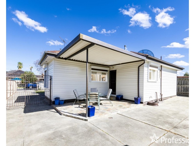 26 Rhodes Street, St Albans VIC 3021