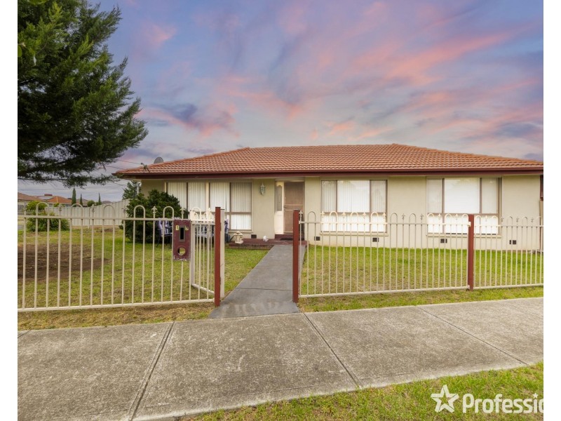 15 Camelia Street, Kings Park VIC 3021