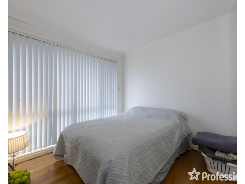 15 Camelia Street, Kings Park VIC 3021