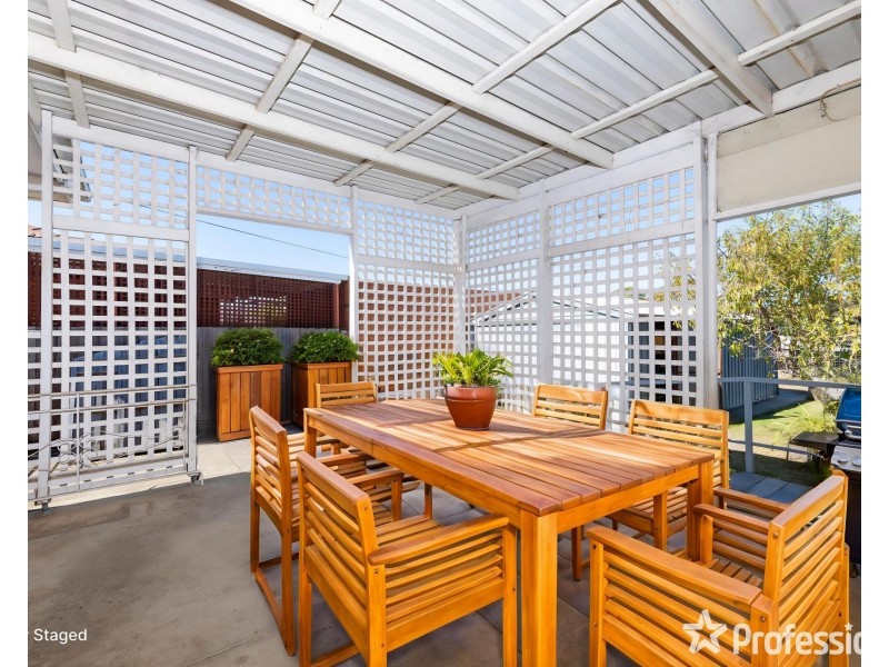 9 Willis Street, St Albans VIC 3021