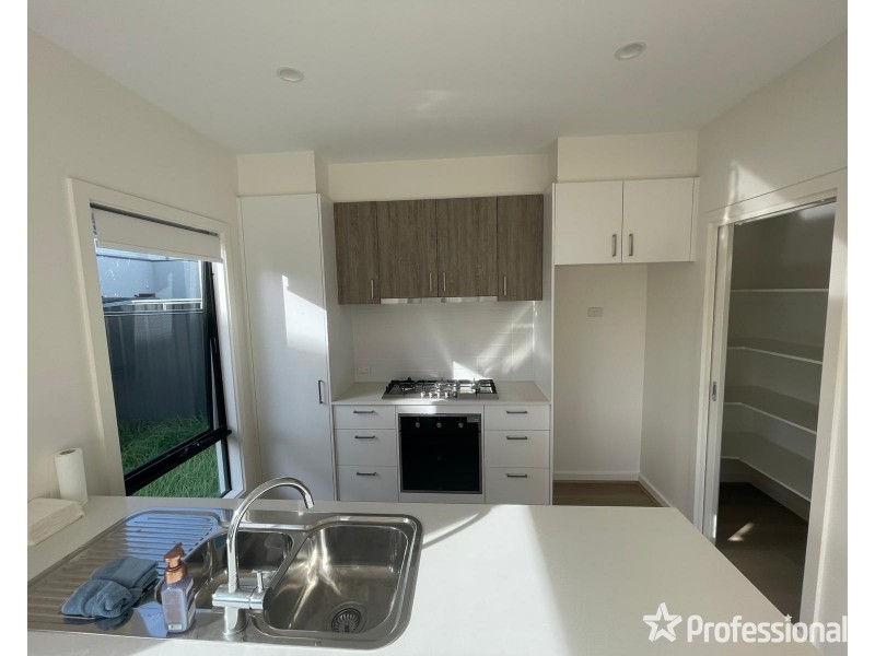113 Fusion Cct, Cranbourne West VIC 3977