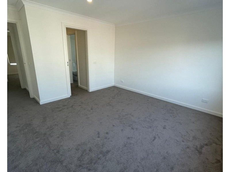 113 Fusion Cct, Cranbourne West VIC 3977
