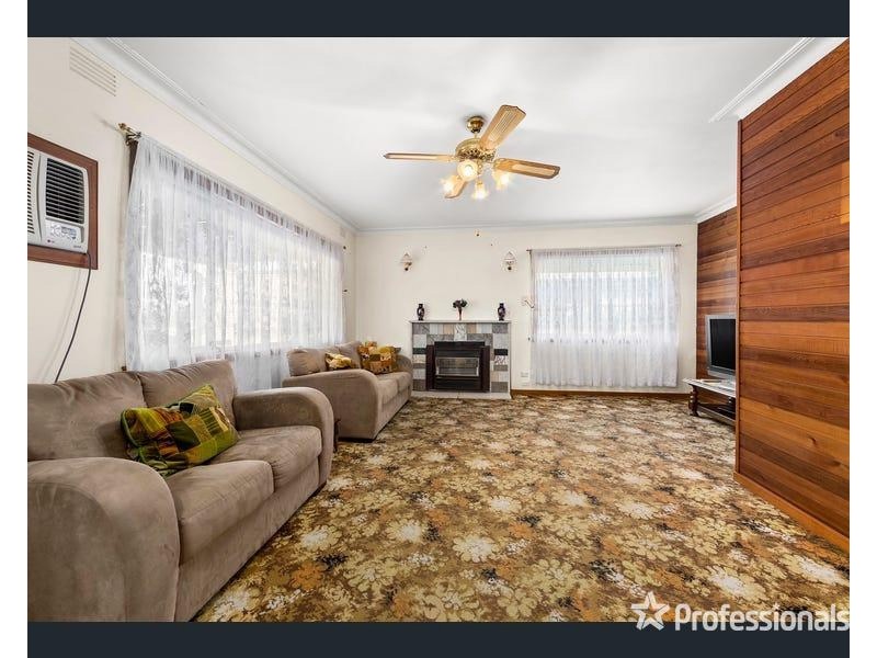 21 Bradley St, Sunshine North VIC 3020