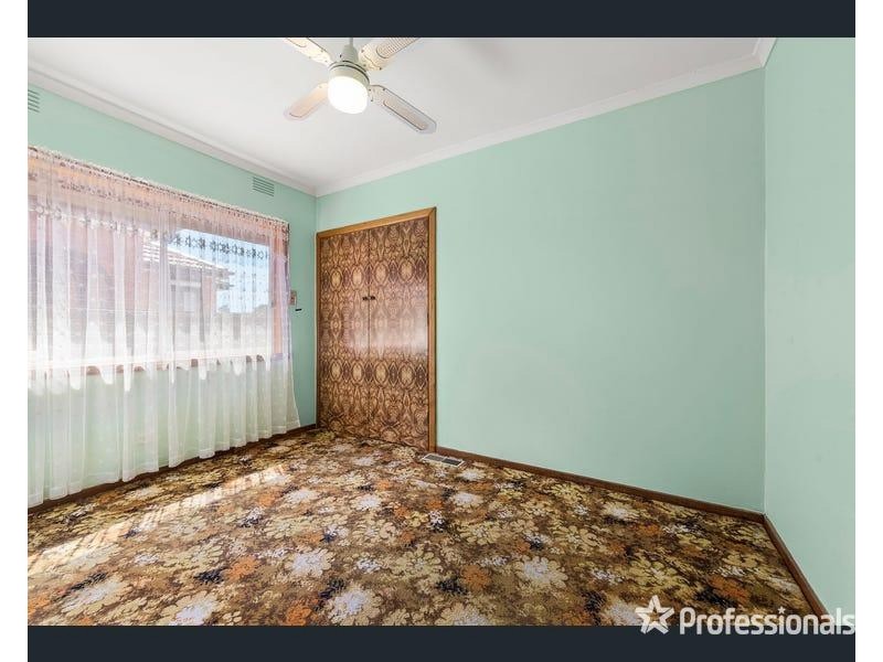 21 Bradley St, Sunshine North VIC 3020