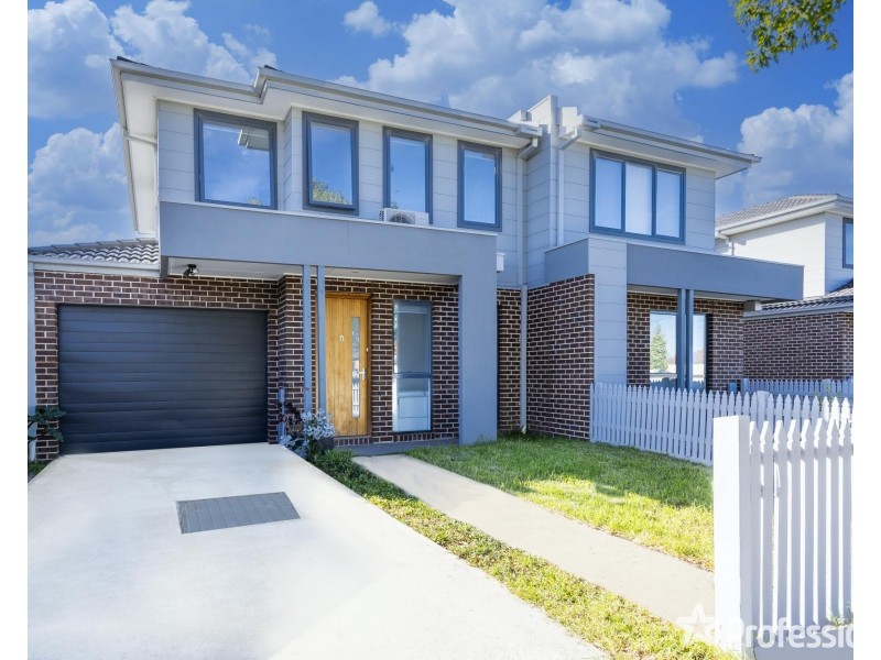 3,4,8/16-18 Curtin street, St Albans VIC 3021