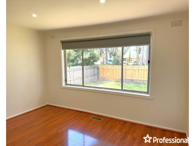 157 Station Road, Deer Park VIC 3023