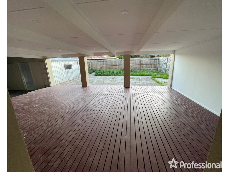 157 Station Road, Deer Park VIC 3023