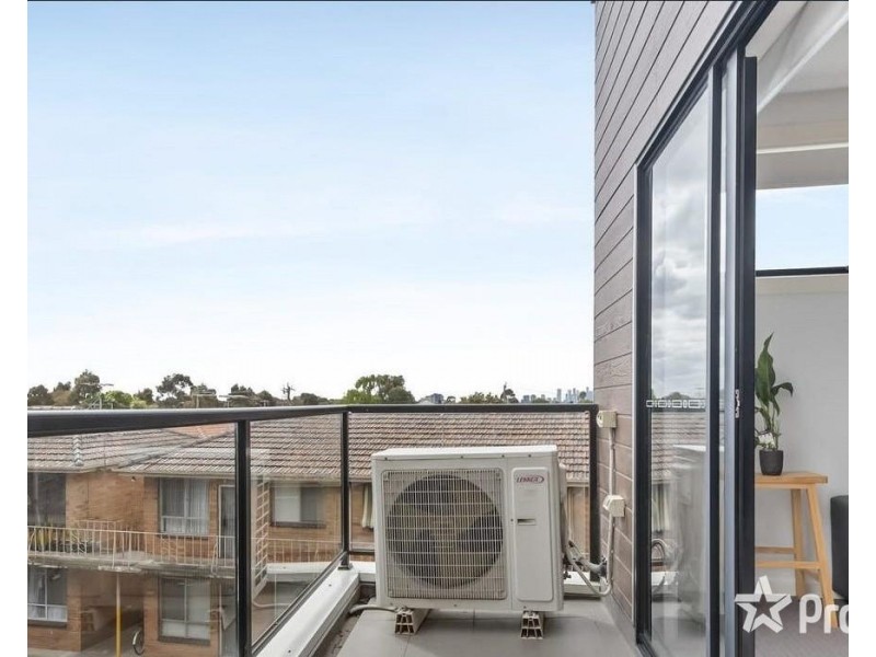 202/699C Barkly Street, West Footscray VIC 3012