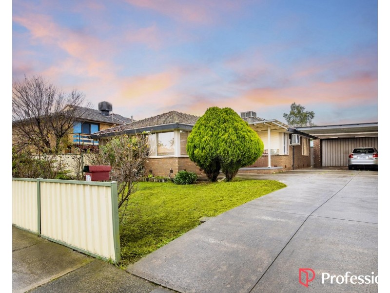 17 Allandale Drive, Deer Park VIC 3023