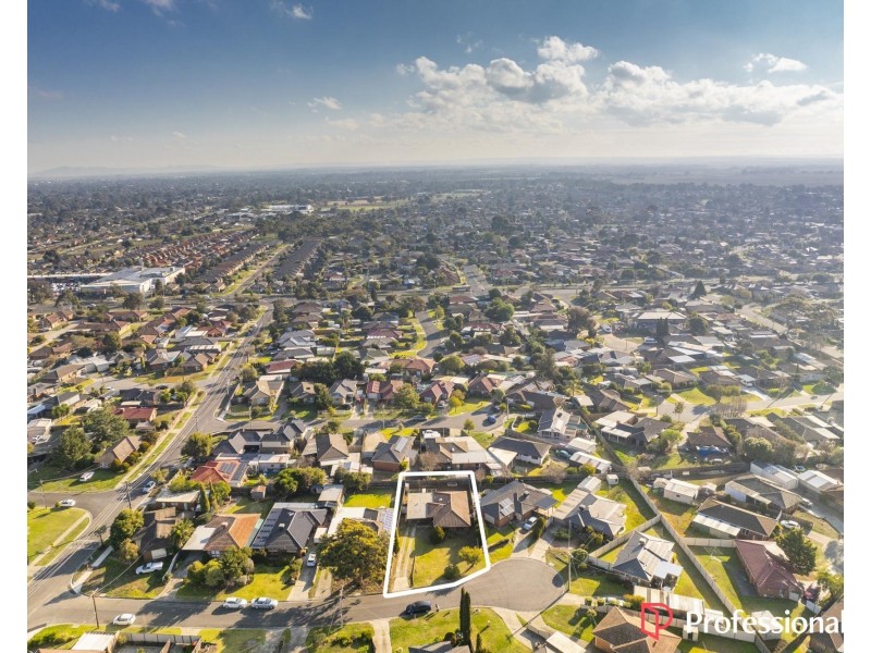 5 Poinciana Court, Werribee VIC 3030
