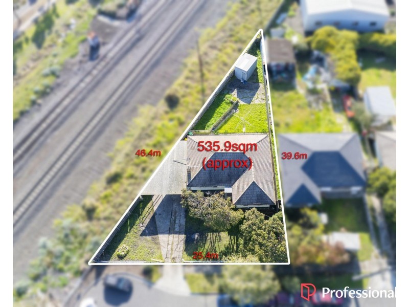 22 Comley Street, Sunshine North VIC 3020