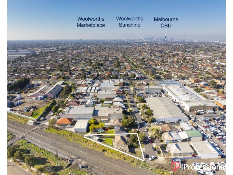 22 Comley Street, Sunshine North VIC 3020