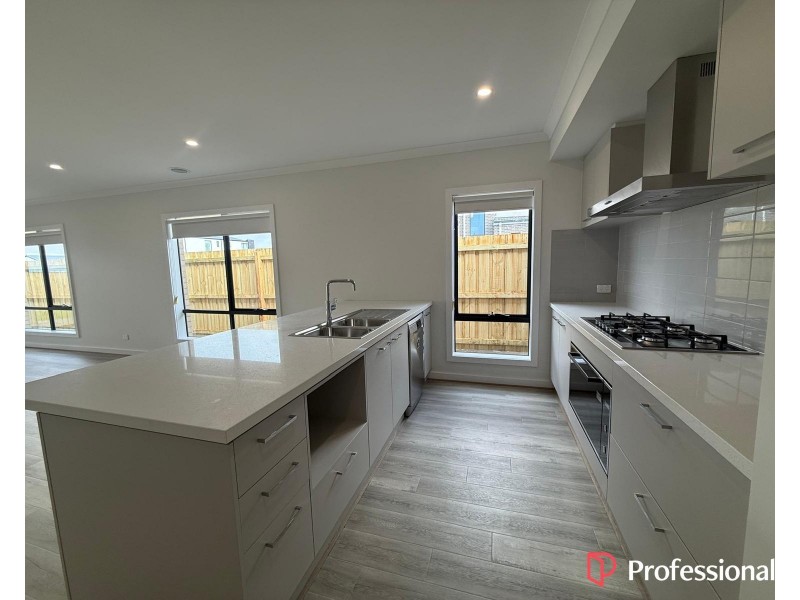 25 Irina Road, Greenvale VIC 3059