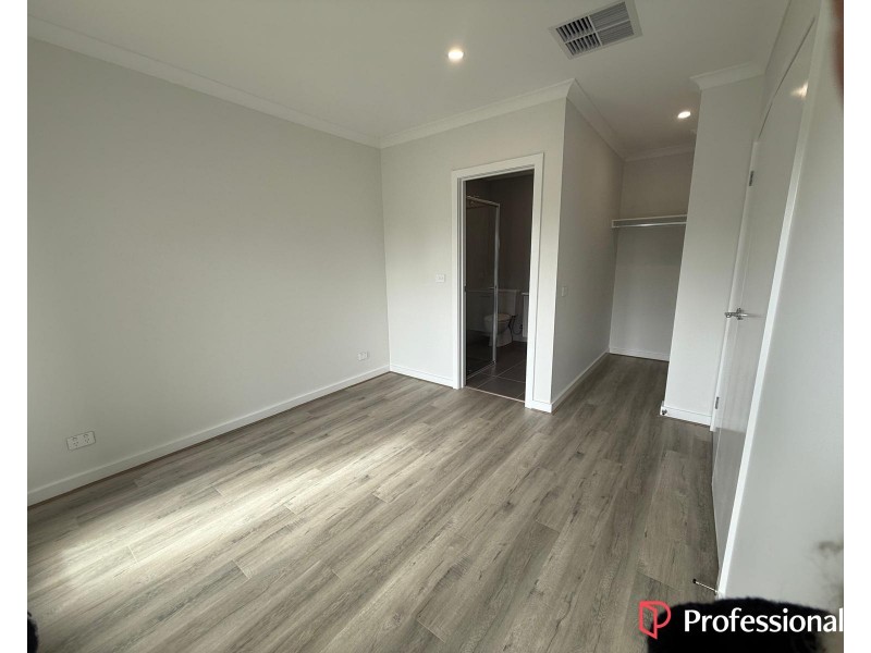 25 Irina Road, Greenvale VIC 3059