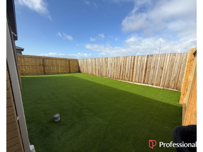 25 Irina Road, Greenvale VIC 3059