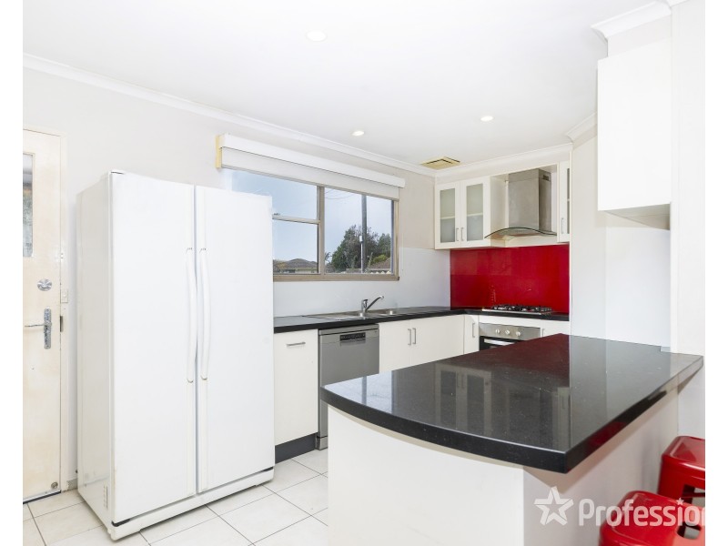 9 Lovell Court, Whittington VIC 3219