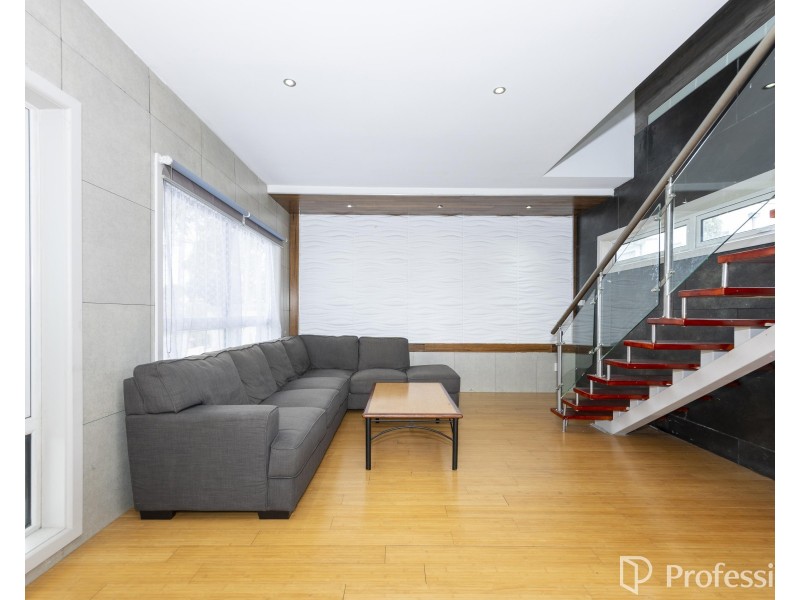 1/28 Churchill Avenue, Maidstone VIC 3012