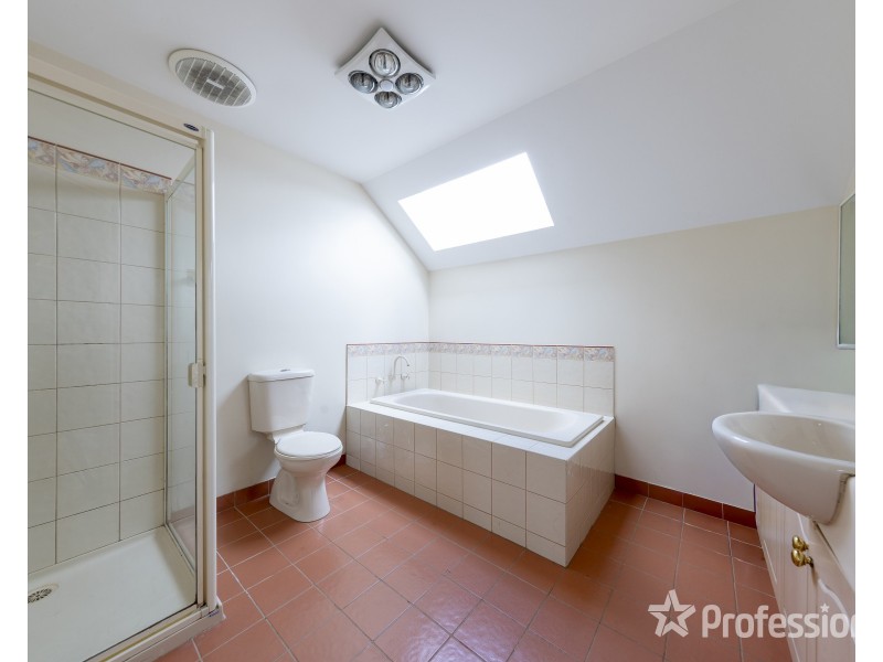 8 Park View Terrace, Sydenham VIC 3037