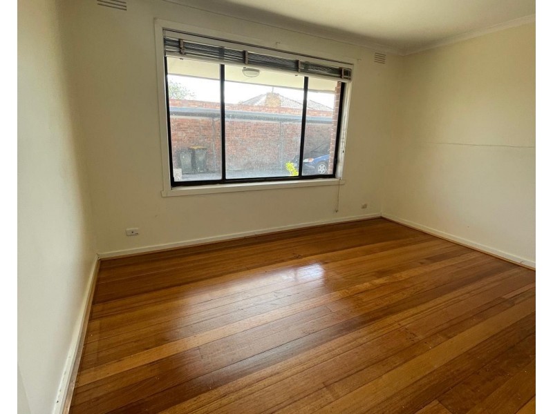 3/25 Adelaide St, St Albans VIC 3021