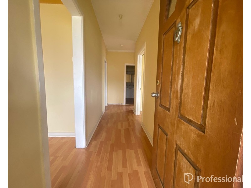 1/4 Victor St, Sunshine North VIC 3020