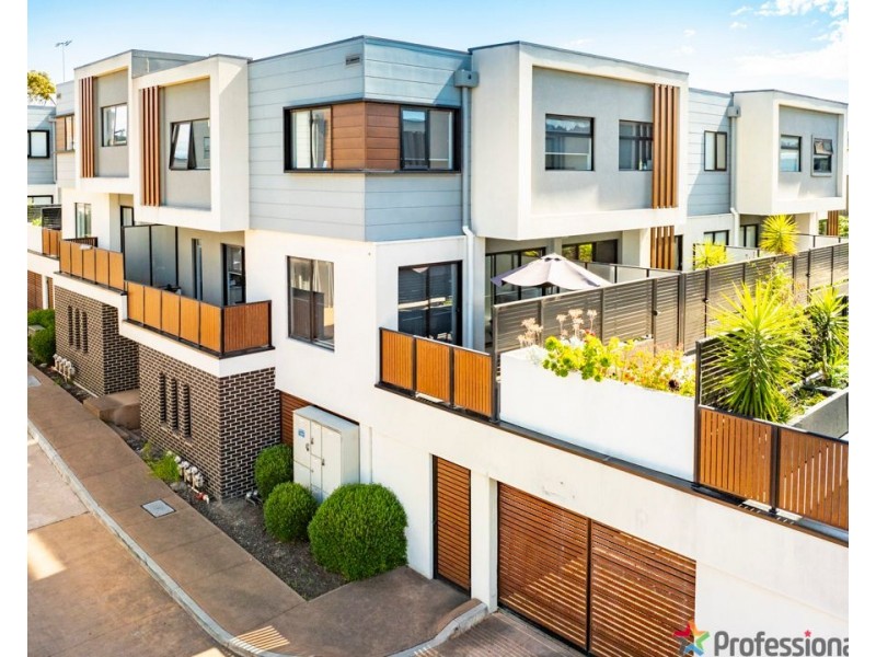 17/15 Mullenger Road, Braybrook VIC 3019