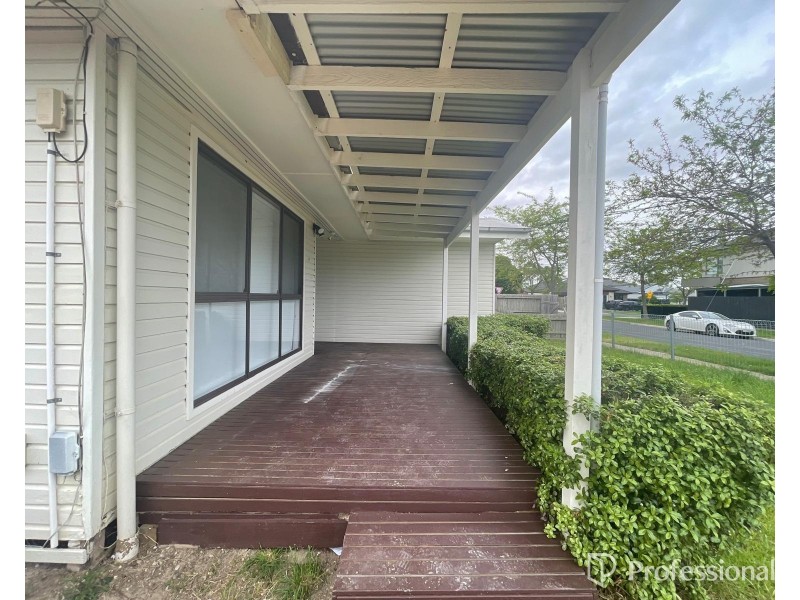 17 Kenneth St, Braybrook VIC 3019