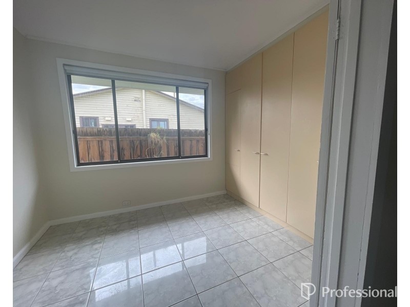 17 Kenneth St, Braybrook VIC 3019