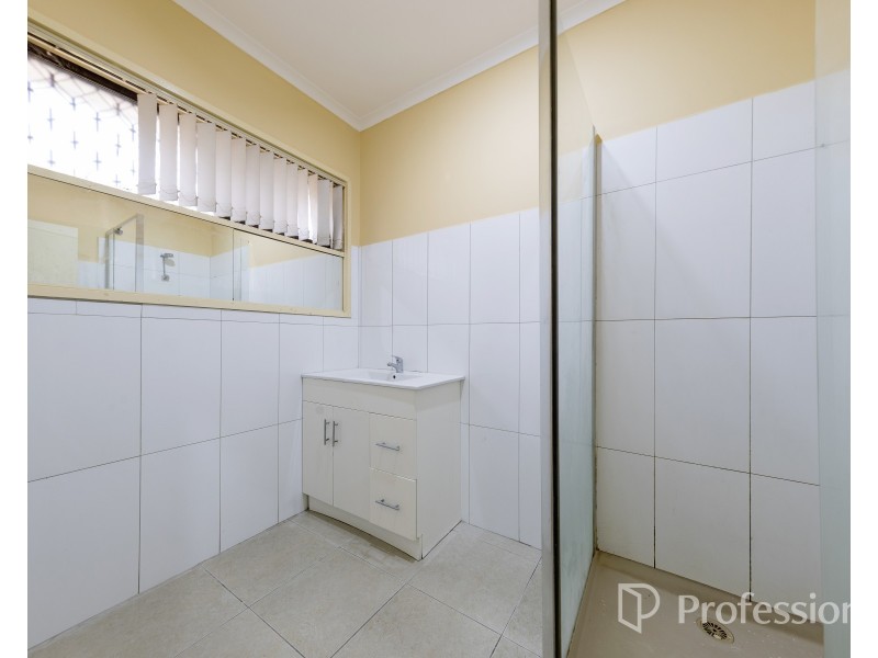 79 St Albans Road, St Albans VIC 3021