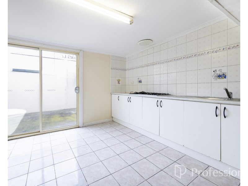 79 St Albans Road, St Albans VIC 3021