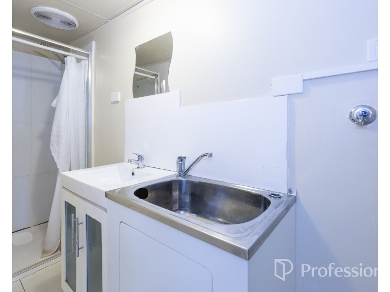 79 St Albans Road, St Albans VIC 3021