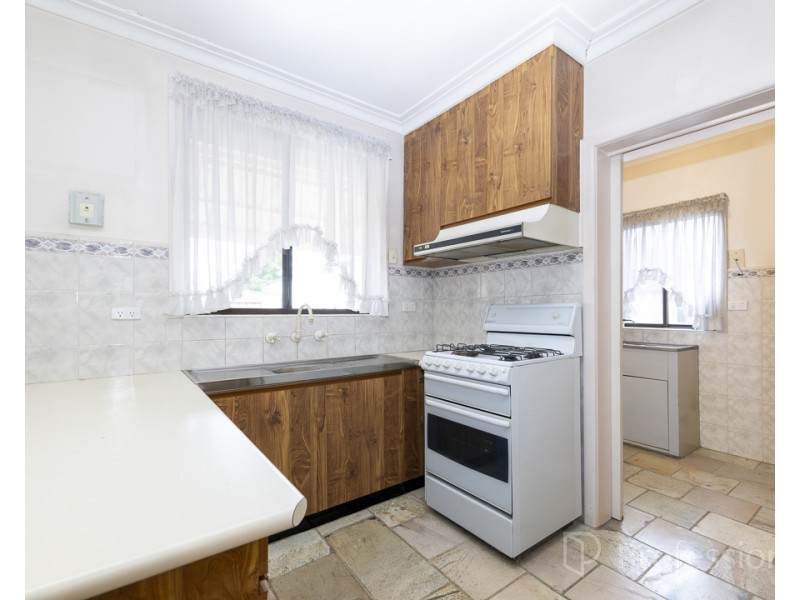 16 Simpson Street, Sunshine North VIC 3020