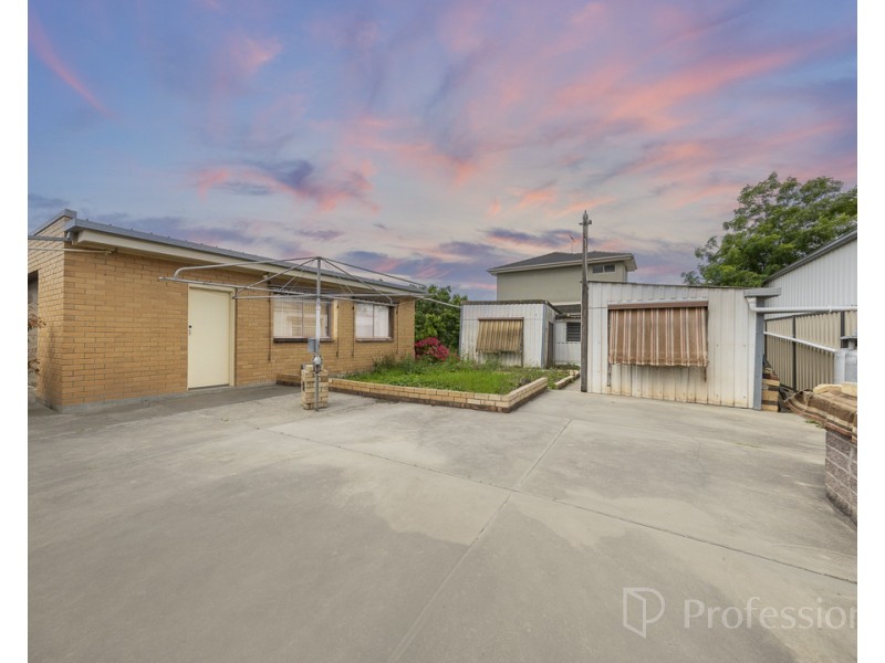 16 Simpson Street, Sunshine North VIC 3020