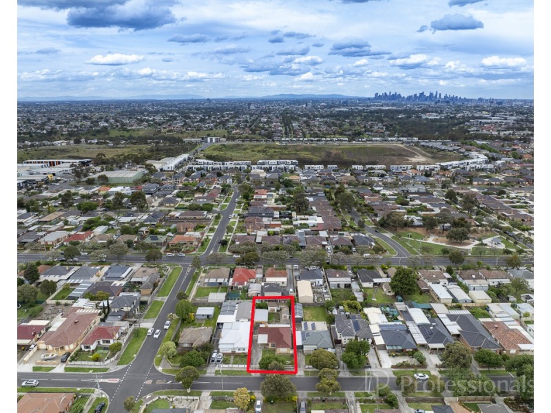 16 Simpson Street, Sunshine North VIC 3020