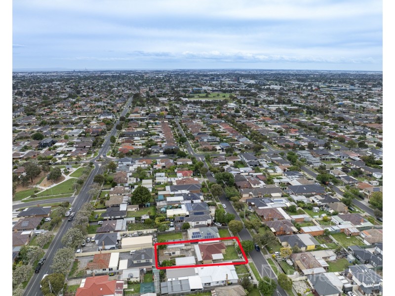 16 Simpson Street, Sunshine North VIC 3020