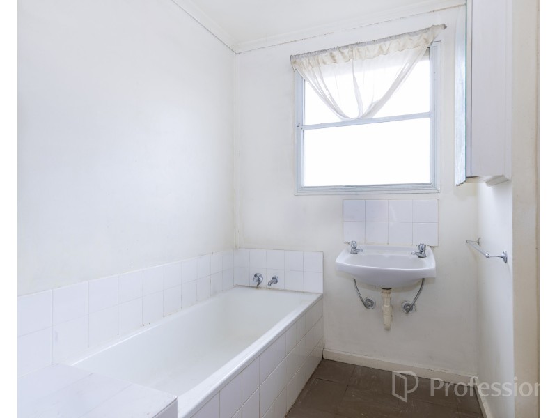 9 Guest Avenue, Albanvale VIC 3021