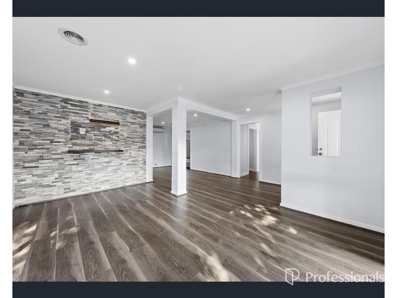 213 Taylors Road, St Albans VIC 3021
