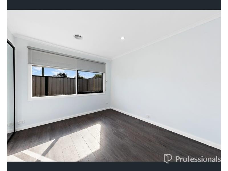 213 Taylors Road, St Albans VIC 3021
