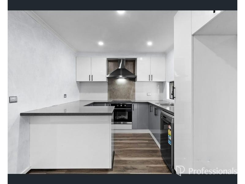 213 Taylors Road, St Albans VIC 3021