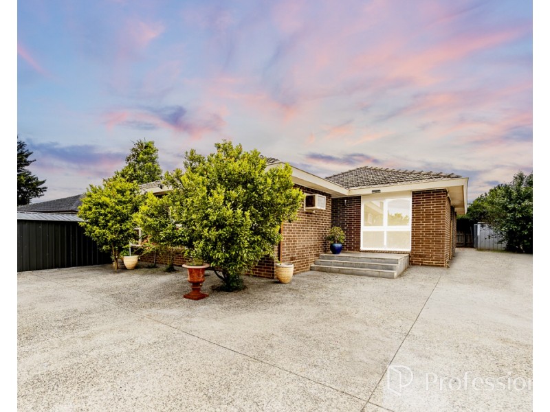 28 Claremont Crescent, Hoppers Crossing VIC 3029