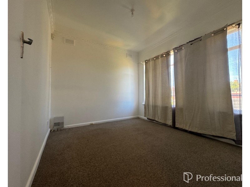 63 Collins St, St Albans VIC 3021