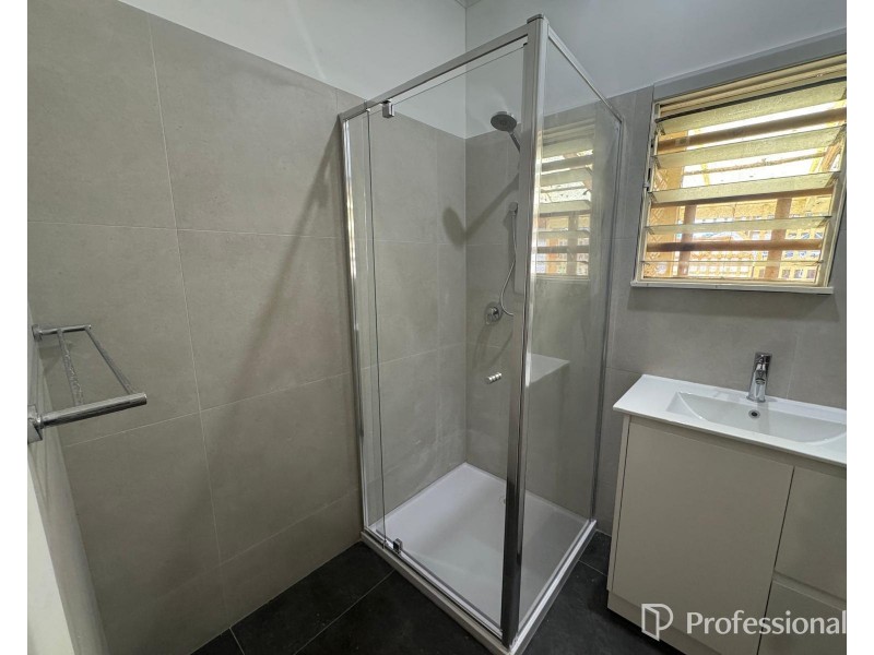 63 Collins St, St Albans VIC 3021