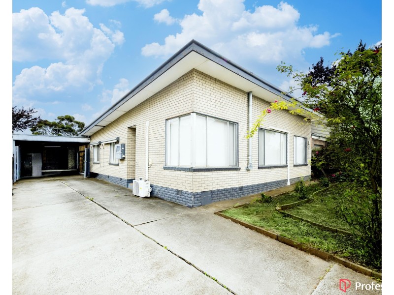 19 Manfred Avenue, St Albans VIC 3021