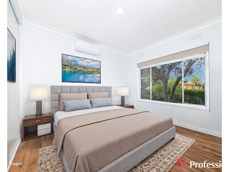 19 Manfred Avenue, St Albans VIC 3021